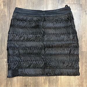 Women’s GG5 Black Ruffled Mini Skirt With Side Zíper Size S